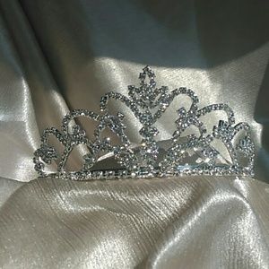 Quinceañera crown.